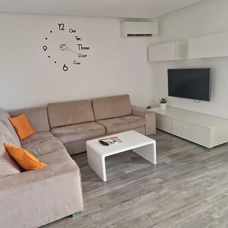 Novi Lux *