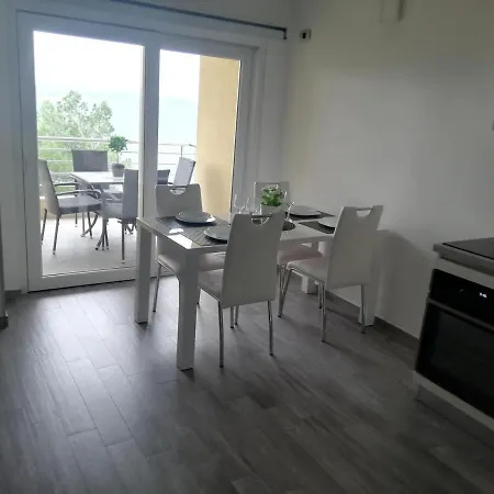 Novi Lux Novi Vinodolski